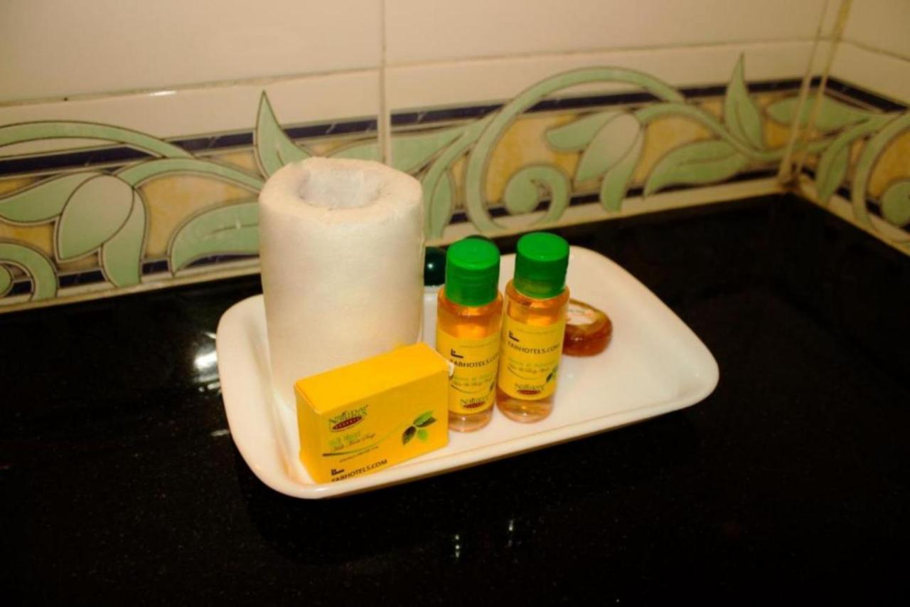 Salt Lake City Hotel Ullash Residency Salt Lake Kolkata - Fully-Air-Conditioned-Hotel Spacious-Room With-Parking-Facility מראה חיצוני תמונה